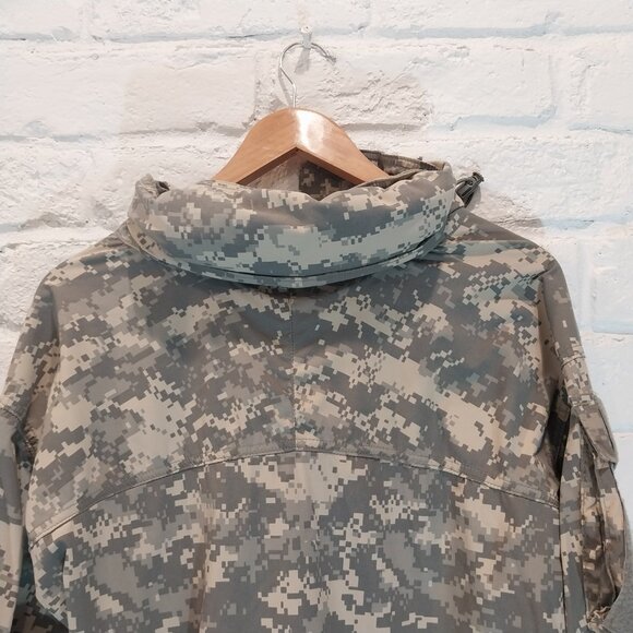 US Military Army Jacket Mens M Digital Camo Soft Shell Hooded Cold Weather - Picture 5 of 14